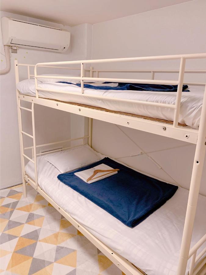 Guesthouse Shiawase Eki Fukuoka  Esterno foto